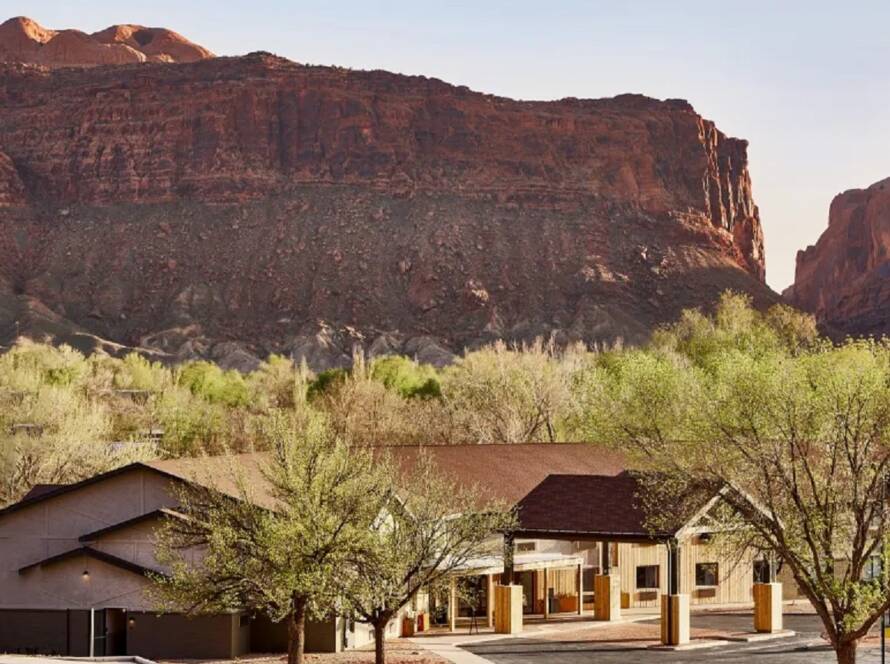 A-Future-Outset-Collection-by-Hilton-hotel-in-Moab-2