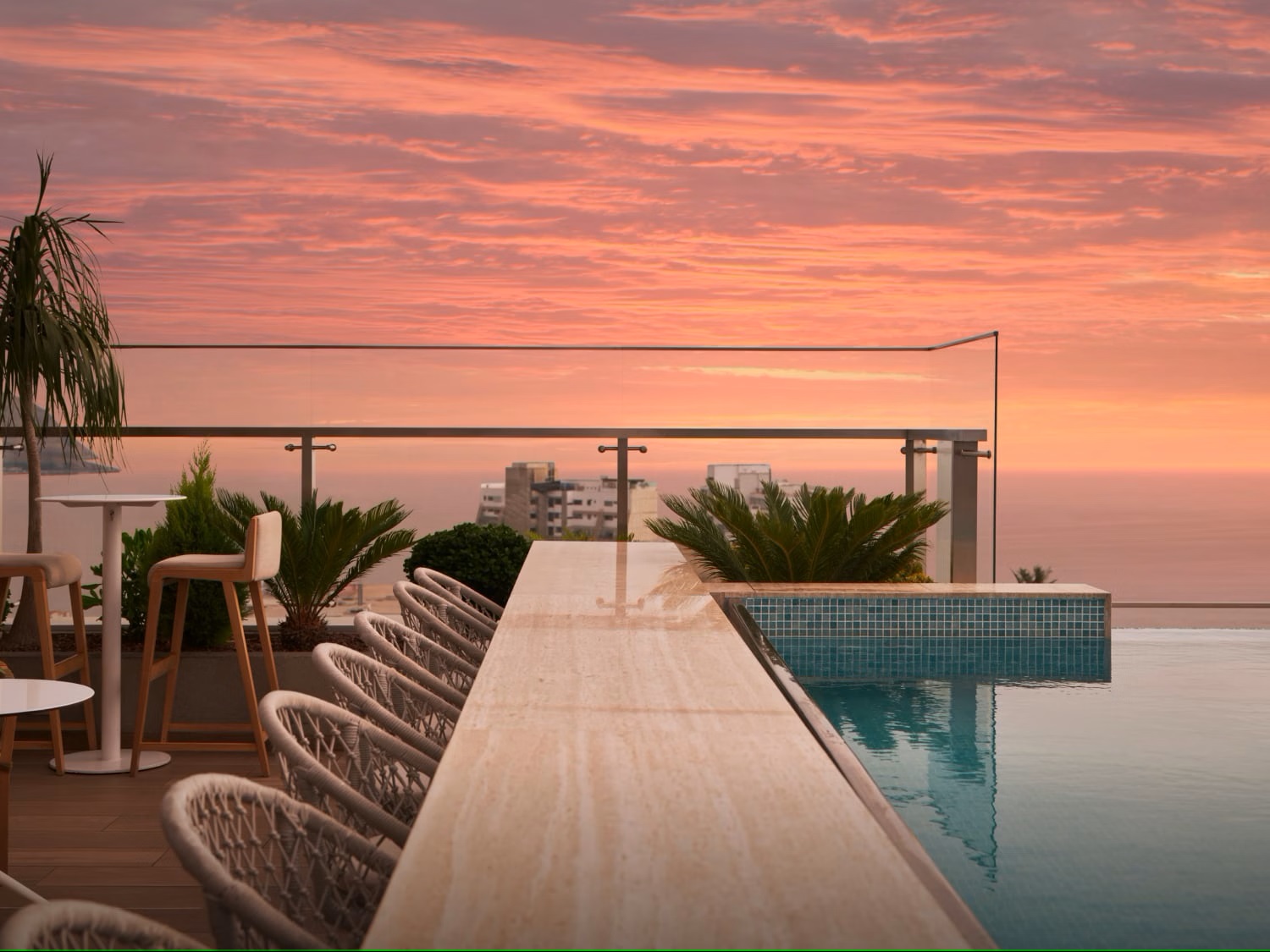 ihg oct flash lp offer 3x usen svp 1500x1125 1 IHG Flash Sale: Up to 30% Off Stays in the Americas, Japan & Greater China IHG Flash Sale
