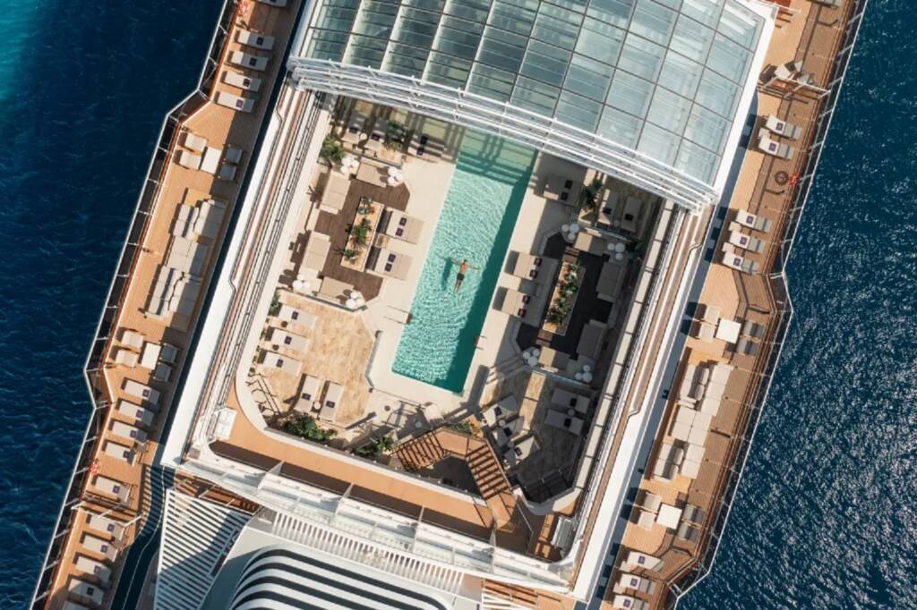 Hilton Explora-Journeys-Conservatory-Pool-View