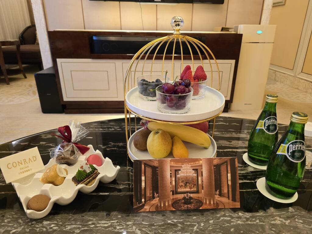 Conrad Dalian Welcome gift Hilton Diamond Reserve: Our First Experiences After Three Weeks